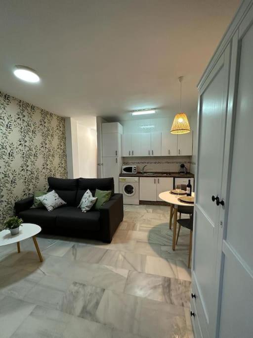 Precioso Estudio Junto Al Mar, Apartamentos Don Diego En La Carihuela 토레몰리노스 외부 사진