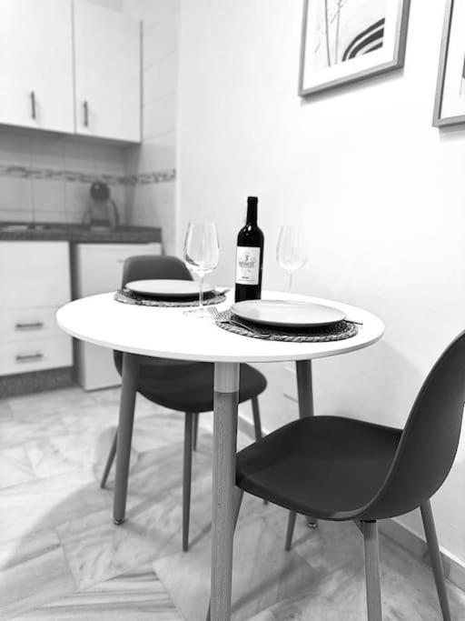 Precioso Estudio Junto Al Mar, Apartamentos Don Diego En La Carihuela 토레몰리노스 외부 사진